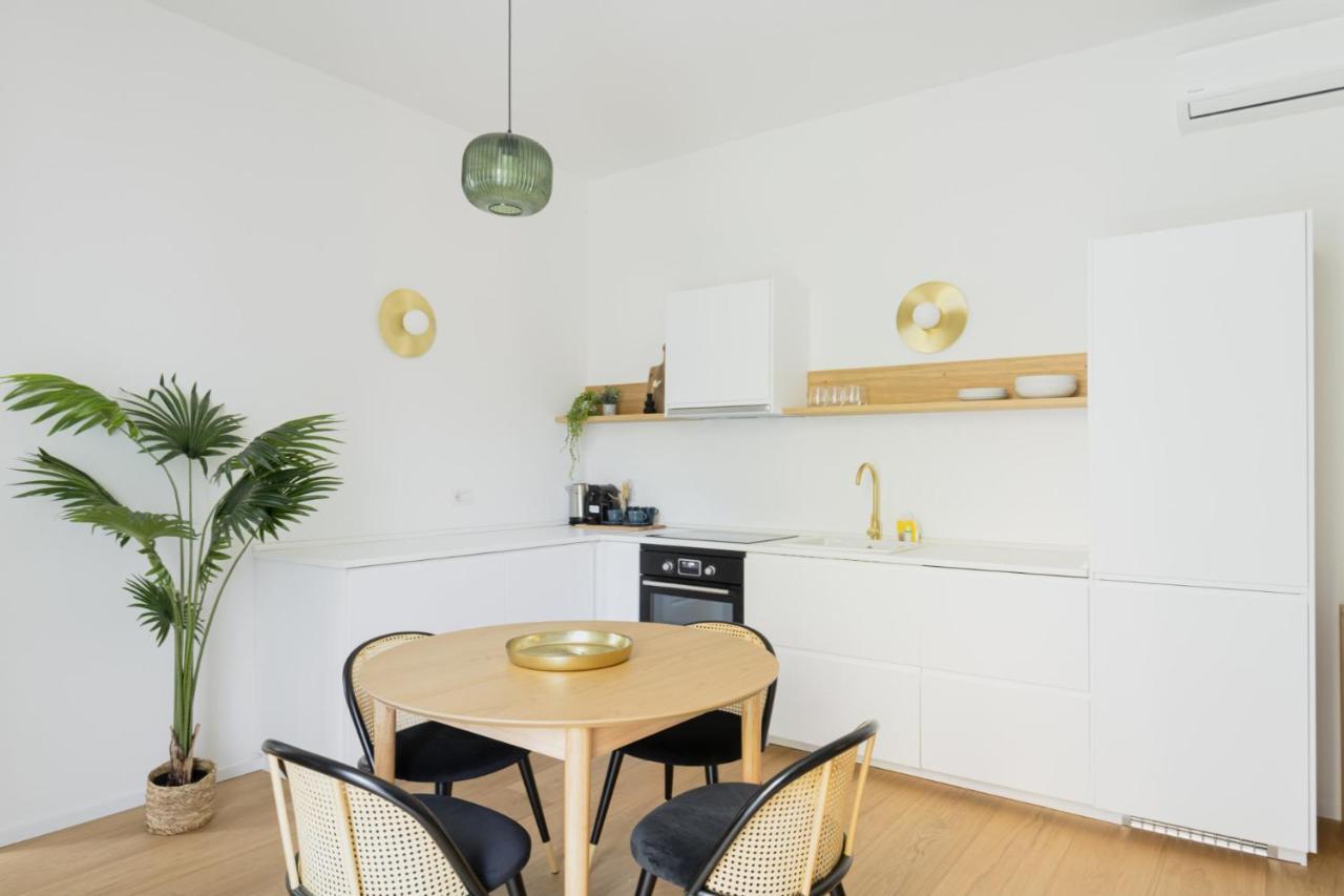 Easylife - Romantico Appartamento Sui Navigli Milano Exterior foto