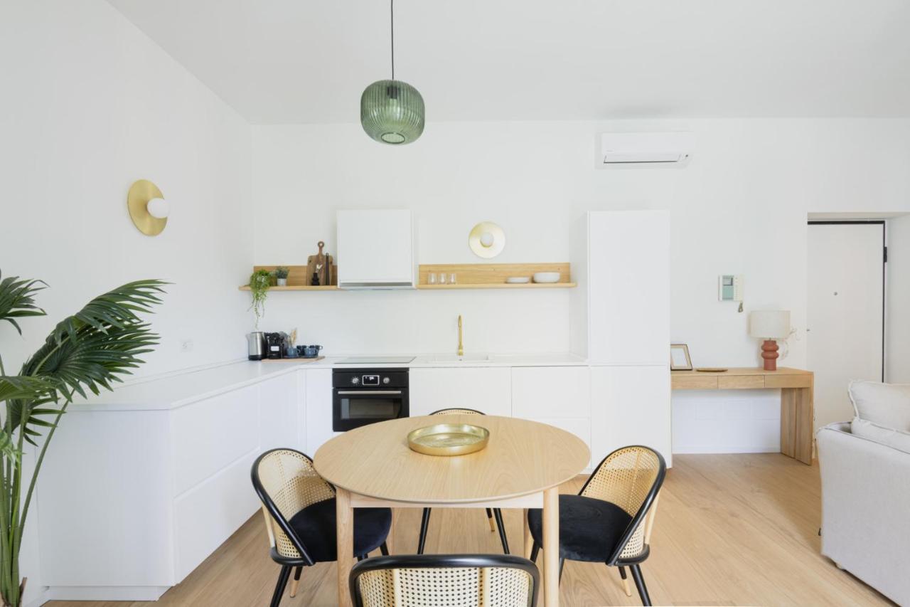 Easylife - Romantico Appartamento Sui Navigli Milano Exterior foto