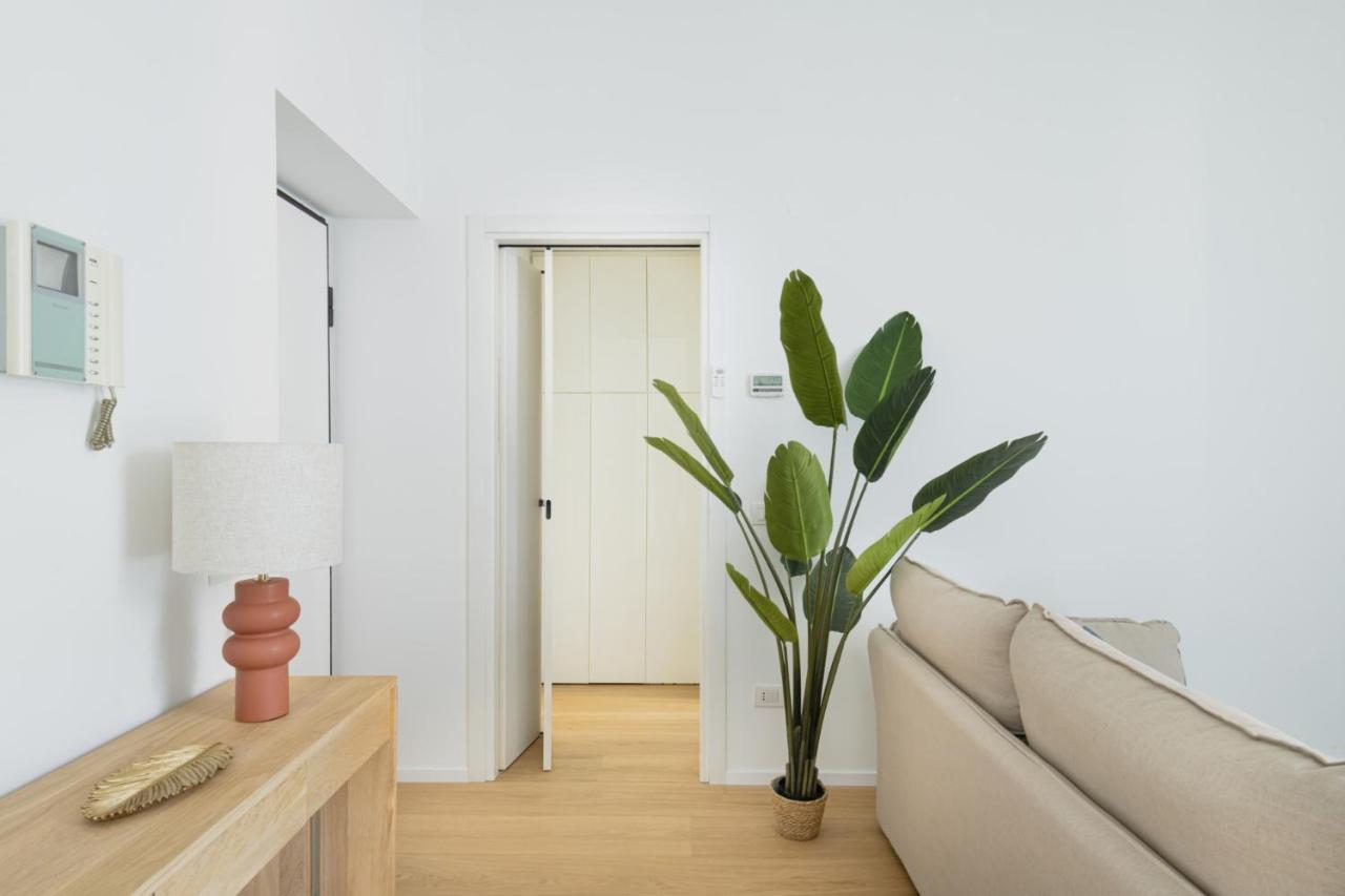 Easylife - Romantico Appartamento Sui Navigli Milano Exterior foto