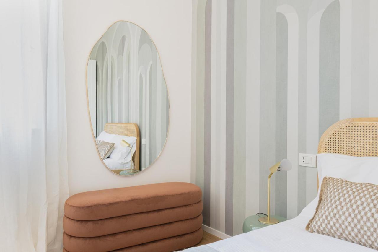 Easylife - Romantico Appartamento Sui Navigli Milano Exterior foto